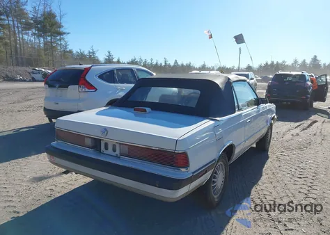 1986 Dodge 600 z USA, uszkodzony, nr VIN 1B3BV55K3GG224917